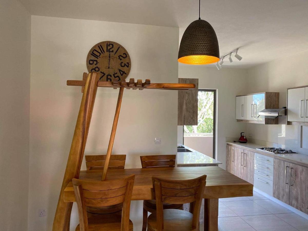 Westwood Apartments Flic-en-Flacq Extérieur photo